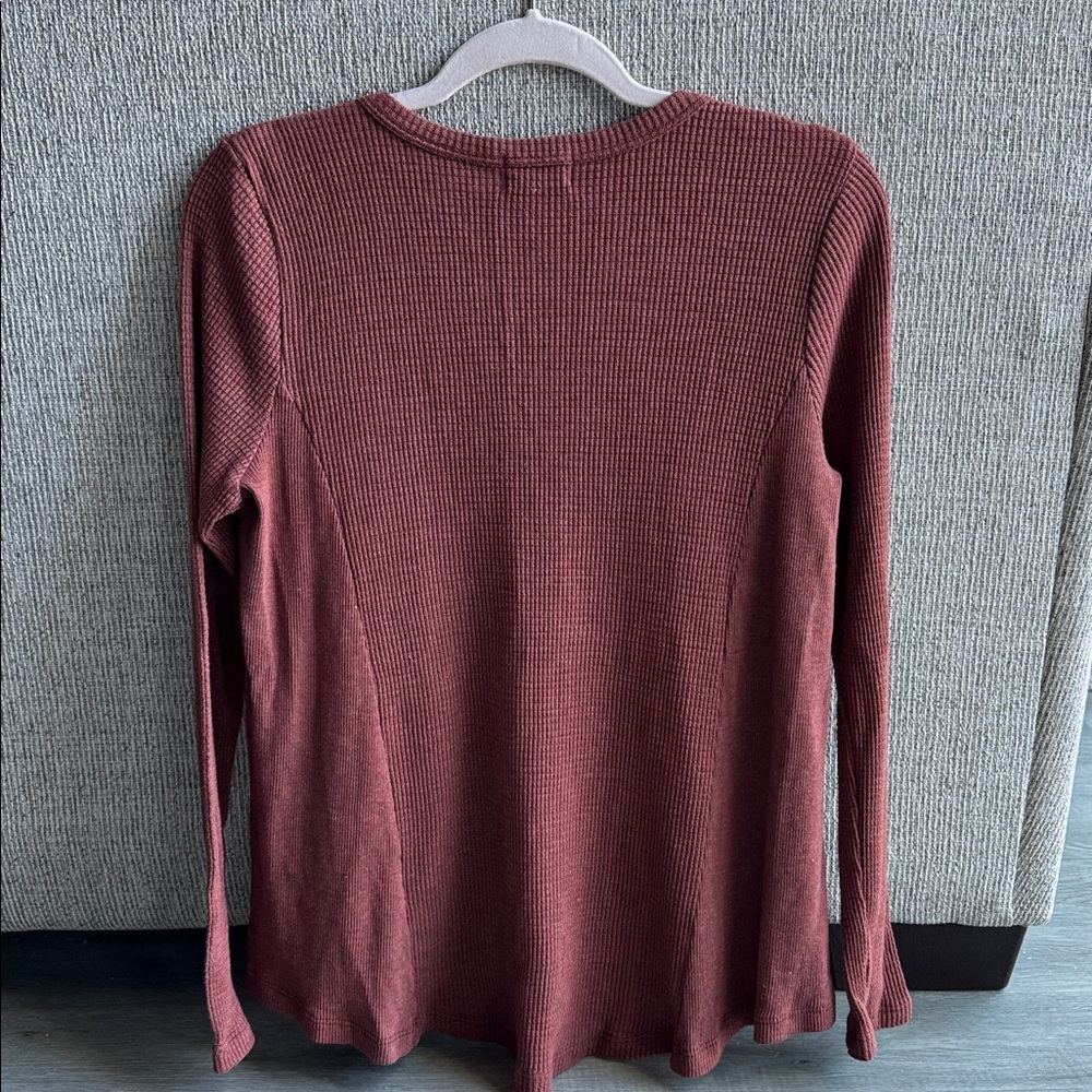 Women’s Waffle knit long sleeve top in rust - Picture 4 of 5